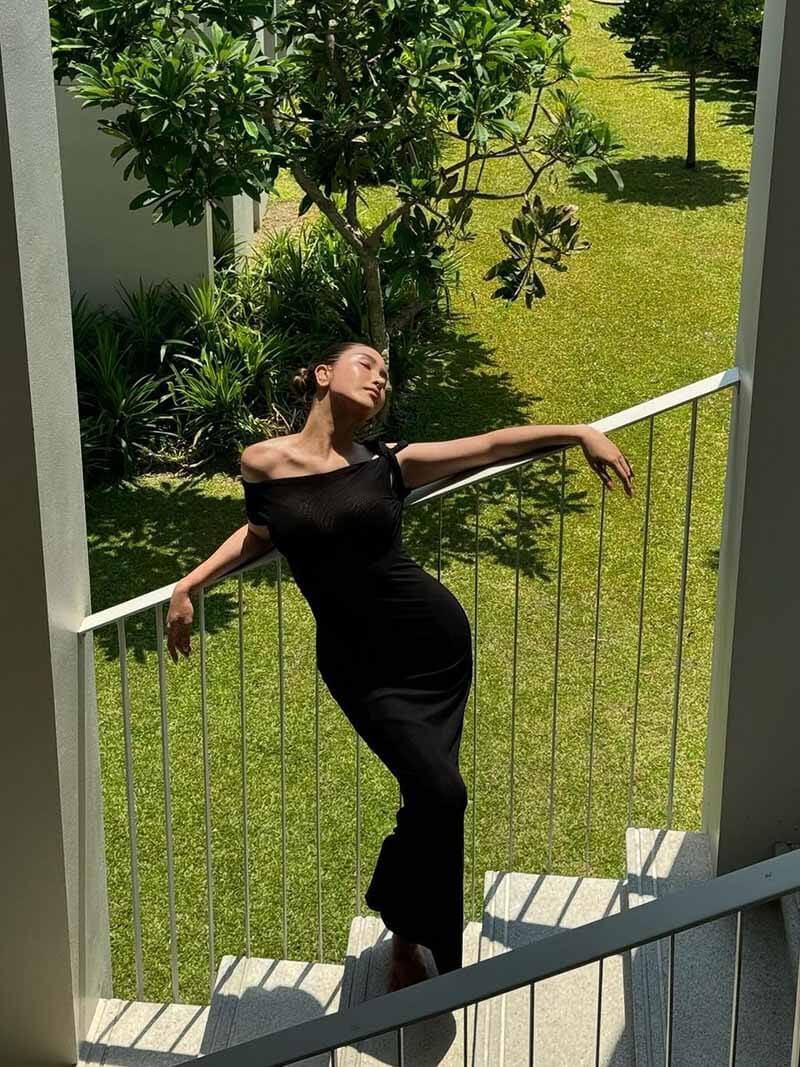 Aili gedrehtes Maxi Kleid